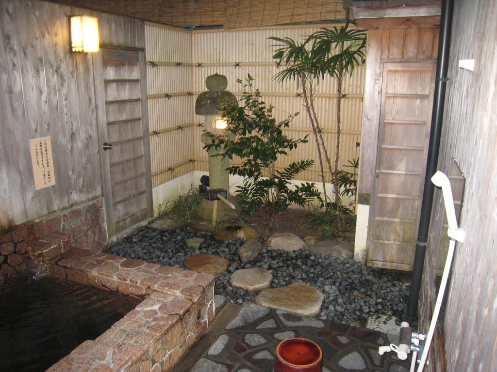 Utsumionsen Ichizu Otel Aichi Dış mekan fotoğraf