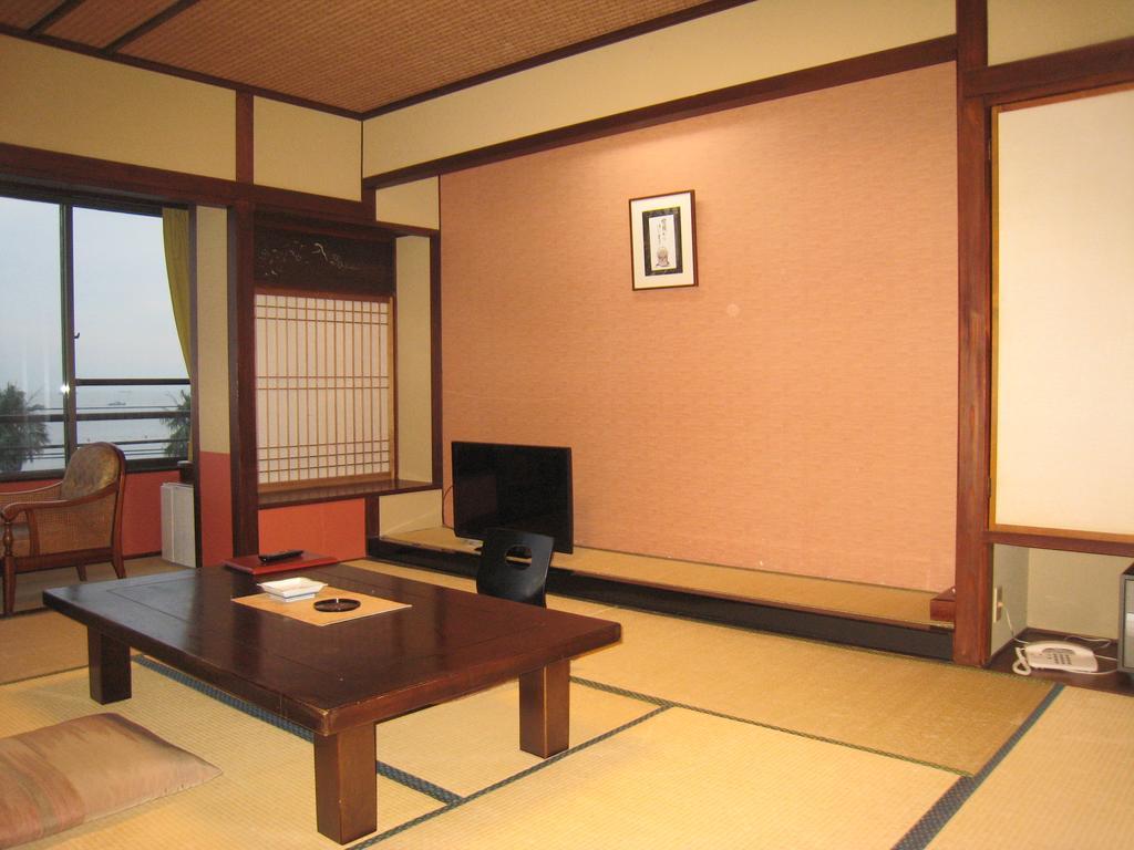 Utsumionsen Ichizu Otel Aichi Dış mekan fotoğraf